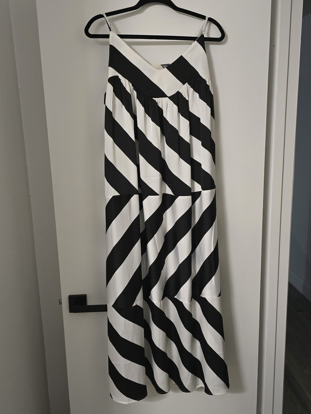 MELLODAY Black and White Striped Dress